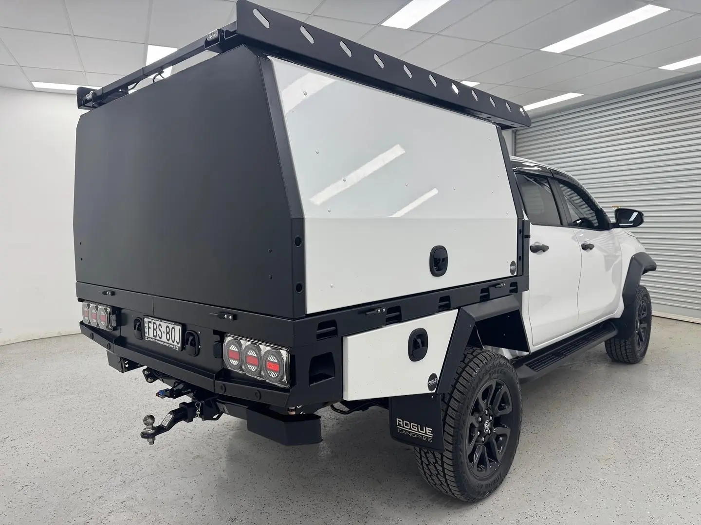 2023 Toyota Hilux Gallery Image 3
