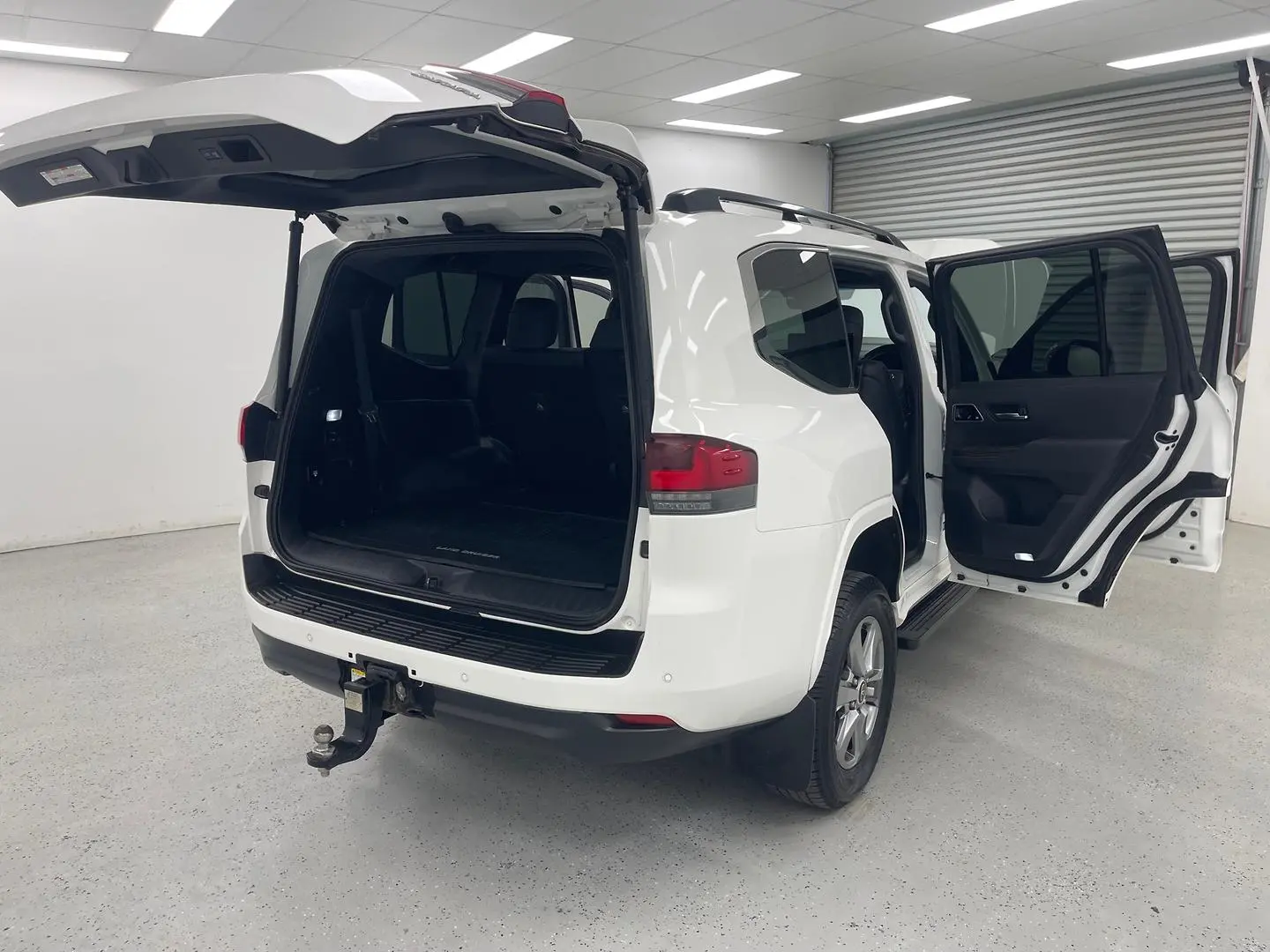 2023 Toyota Landcruiser Gallery Image 10