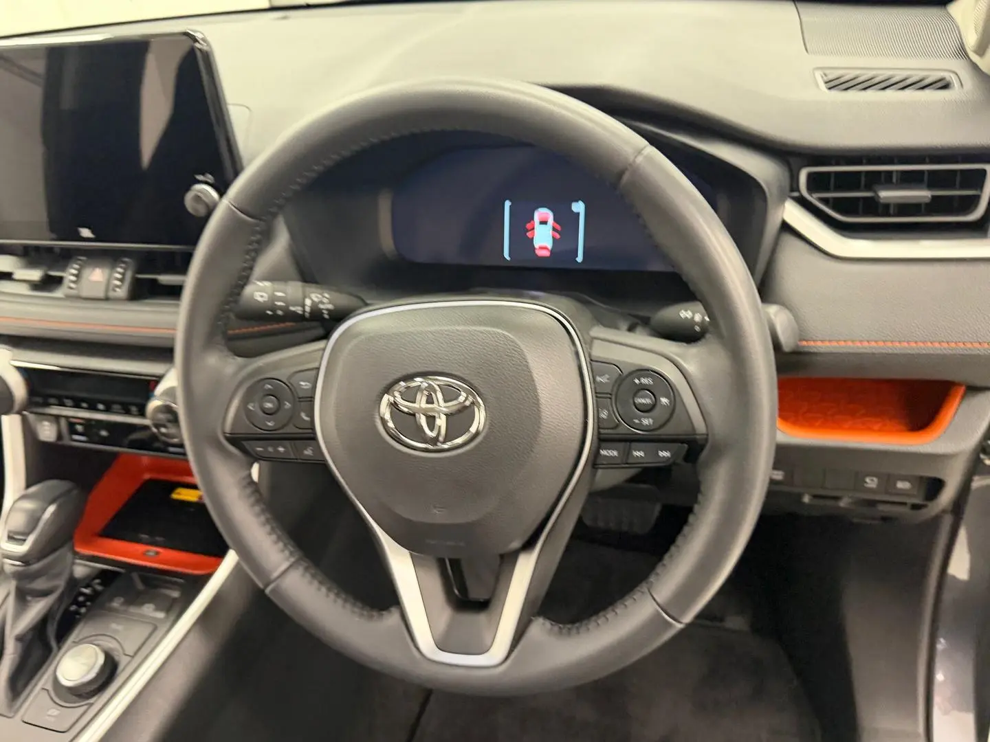 2024 Toyota RAV4 Gallery Image 17