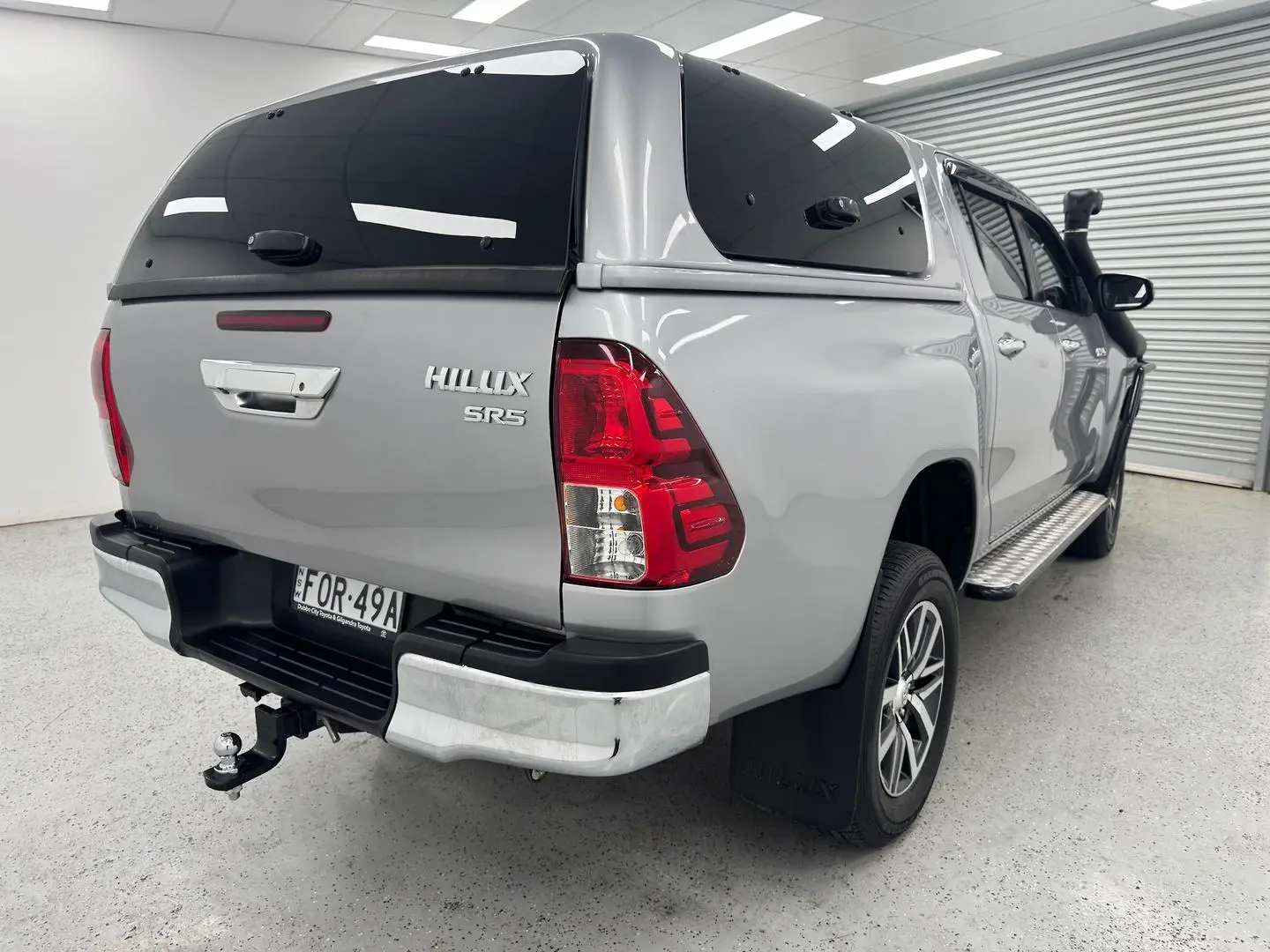 2018 Toyota Hilux Gallery Image 3