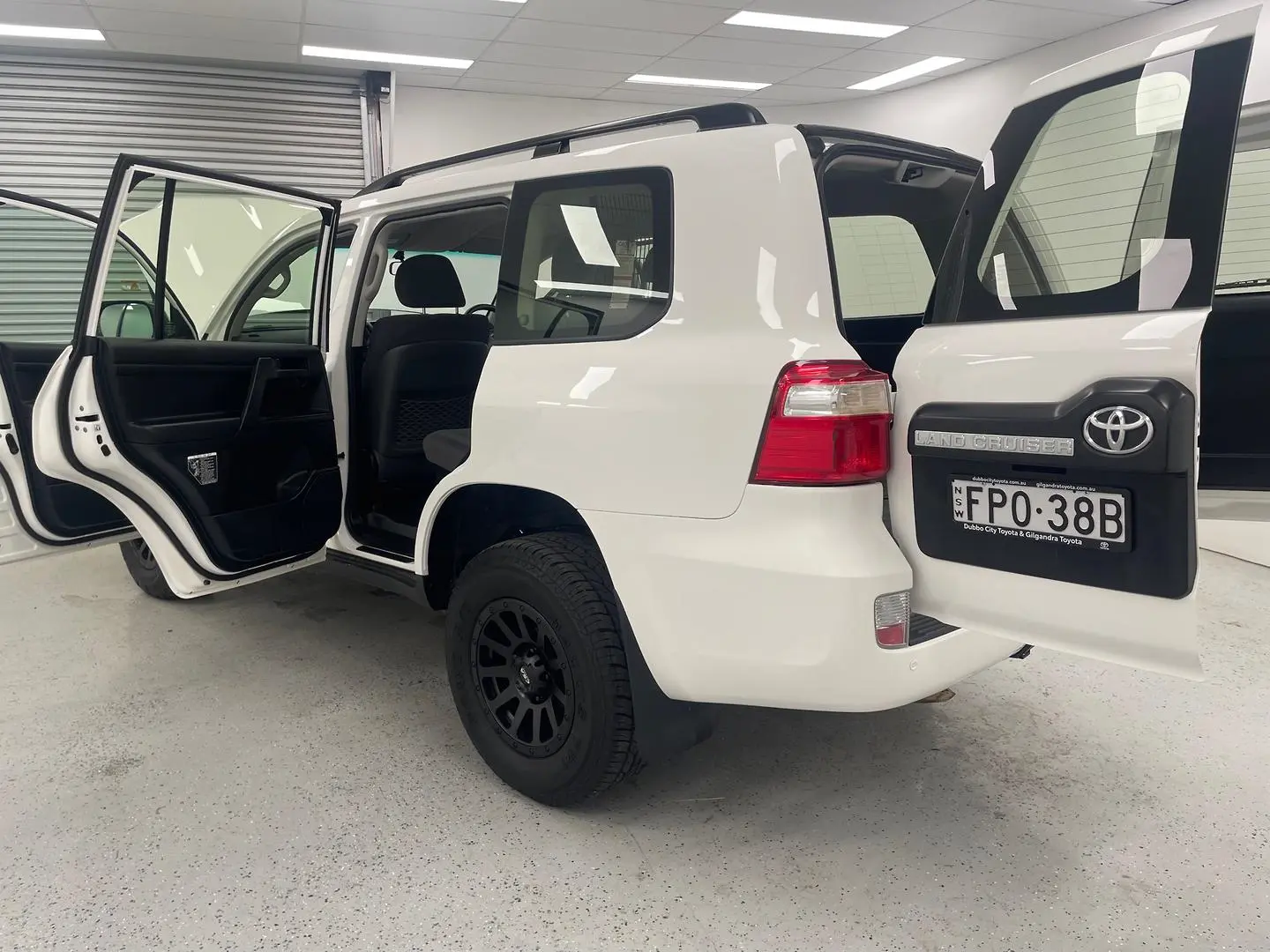 2020 Toyota Landcruiser Gallery Image 12