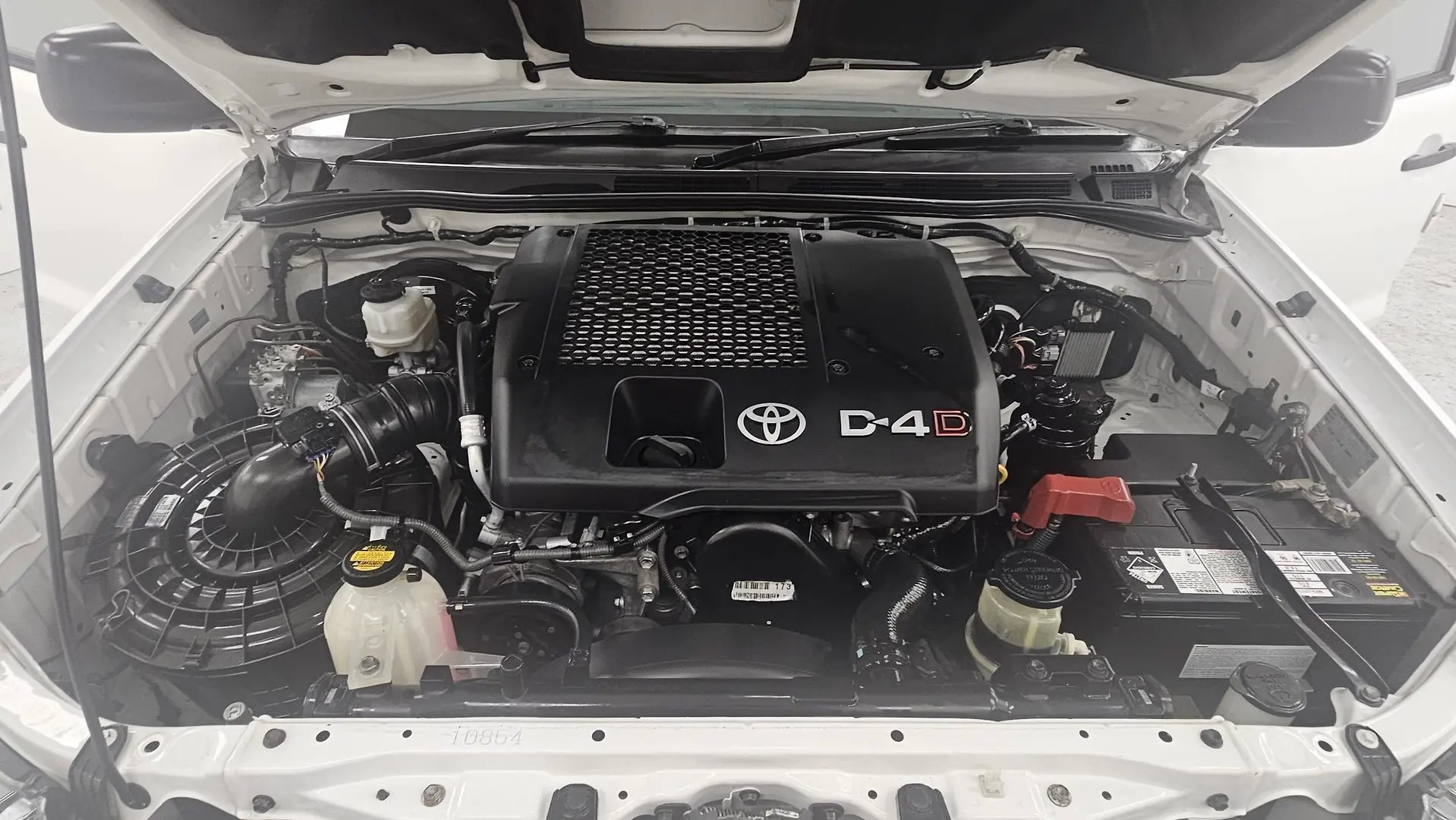 2015 Toyota Hilux Gallery Image 26