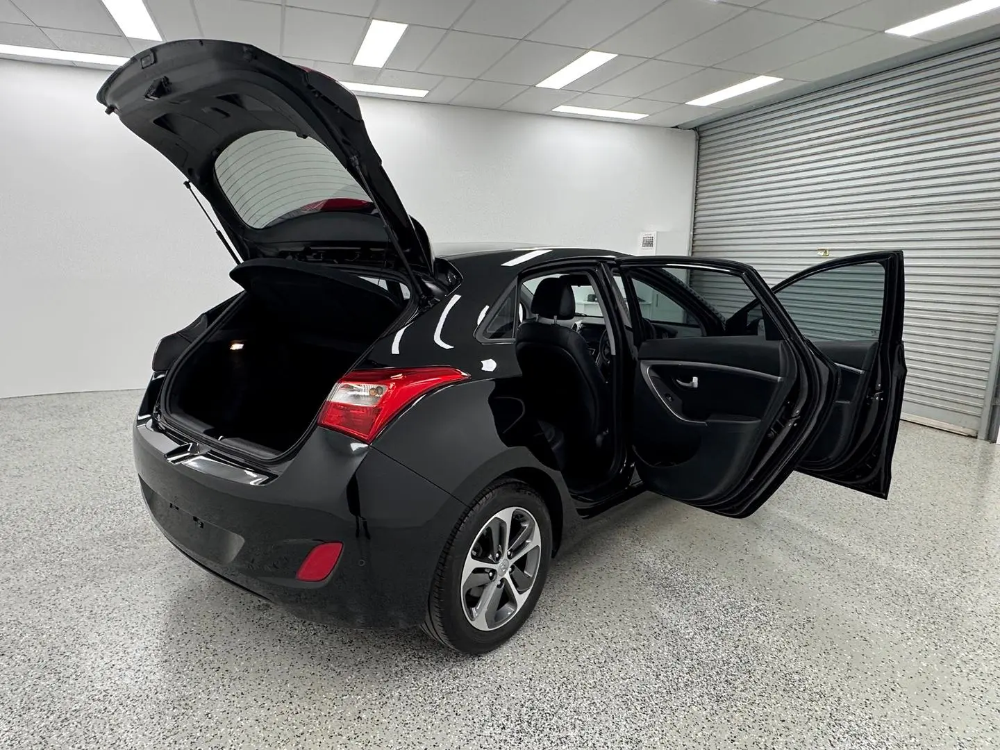 2016 Hyundai i30 Gallery Image 10