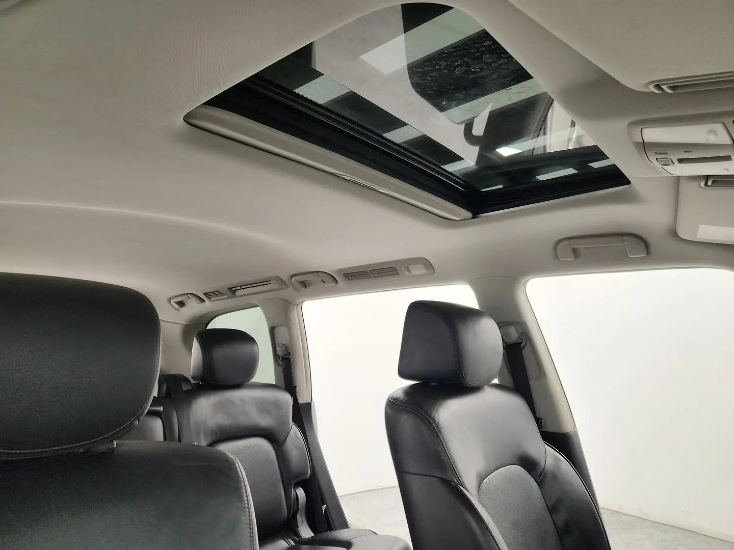 2016 Nissan Patrol Gallery Image 27