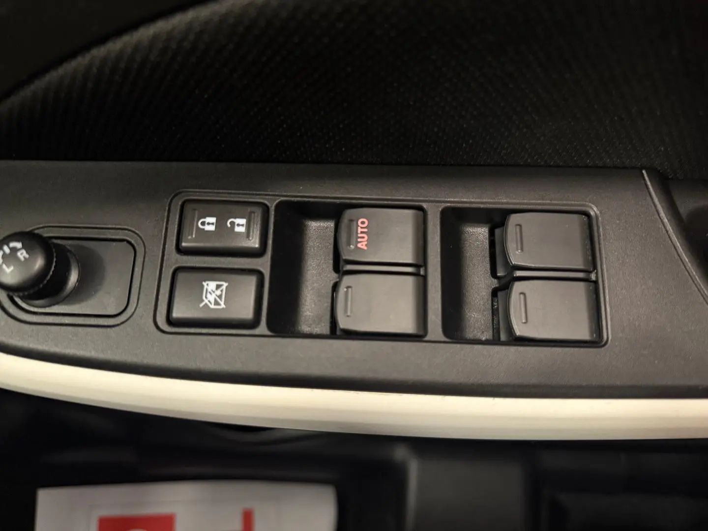 2022 Suzuki Swift Gallery Image 28