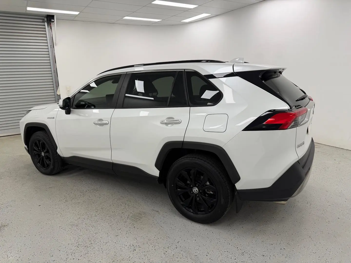 2023 Toyota RAV4 Gallery Image 6