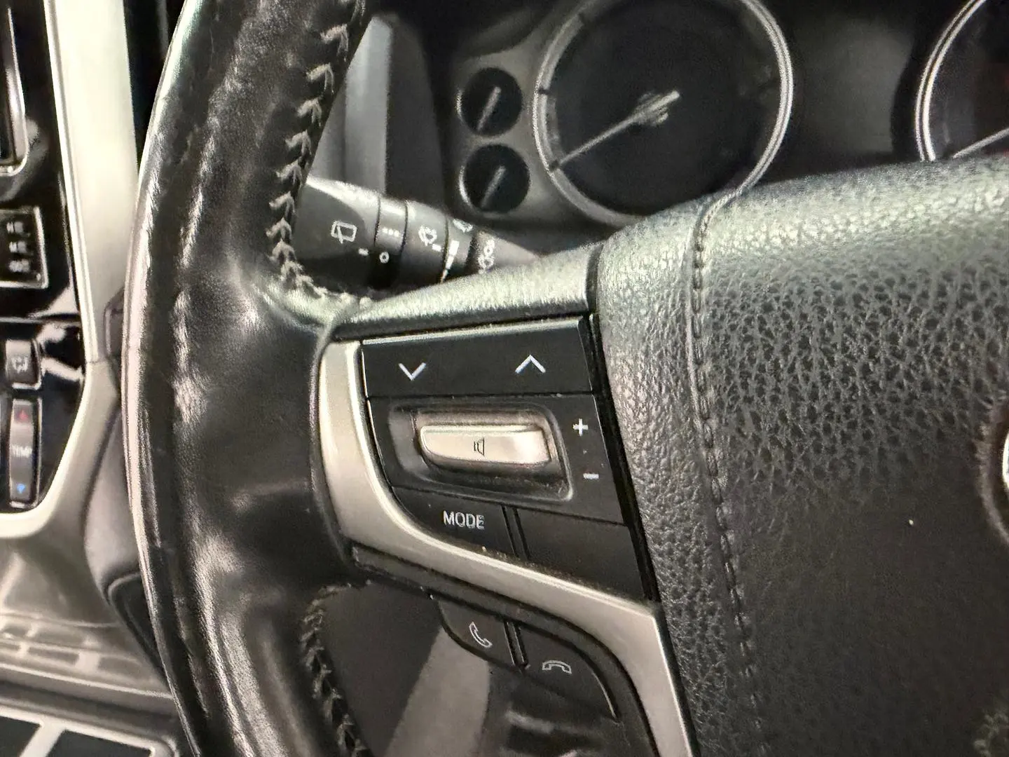 2020 Toyota Landcruiser Gallery Image 15