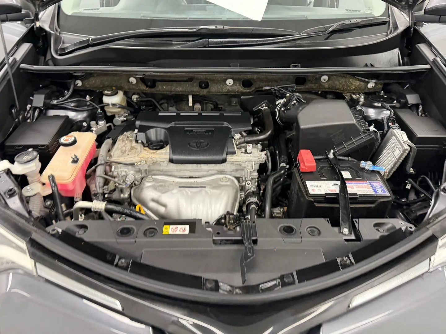 2018 Toyota RAV4 Gallery Image 18