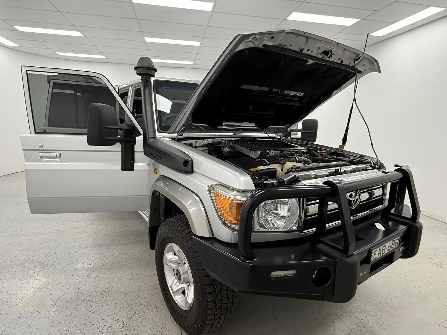 2018 Toyota Landcruiser Gallery Image 20