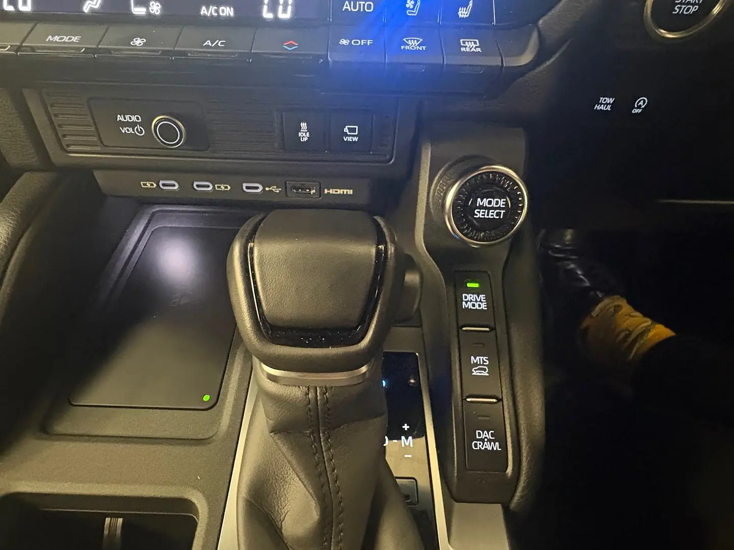 2025 Toyota Landcruiser Prado Gallery Image 30