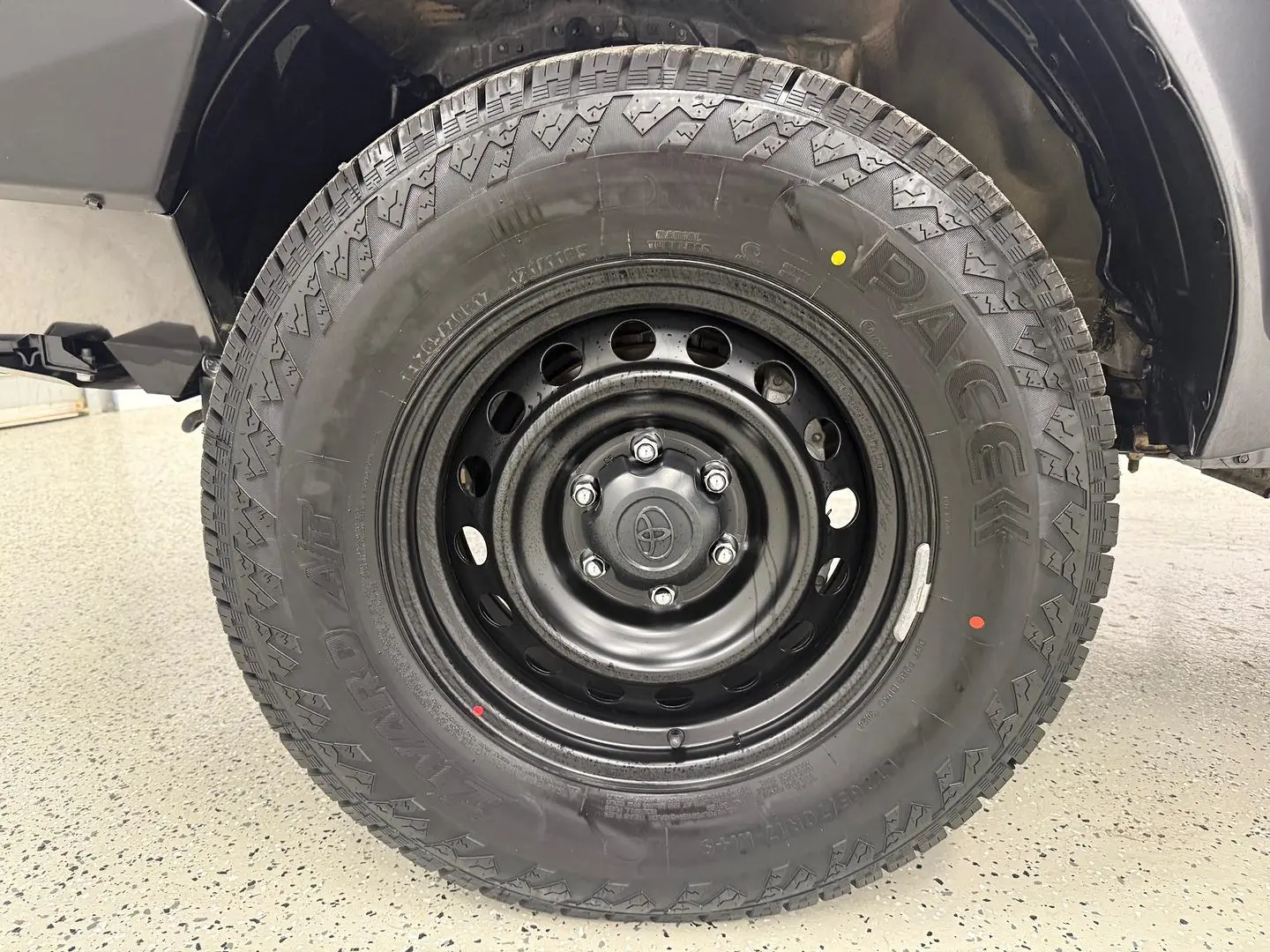 2022 Toyota Hilux Gallery Image 9