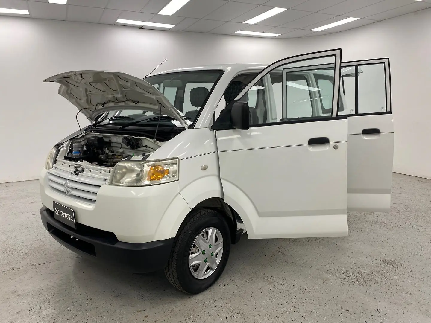 2008 Suzuki Apv Gallery Image 15