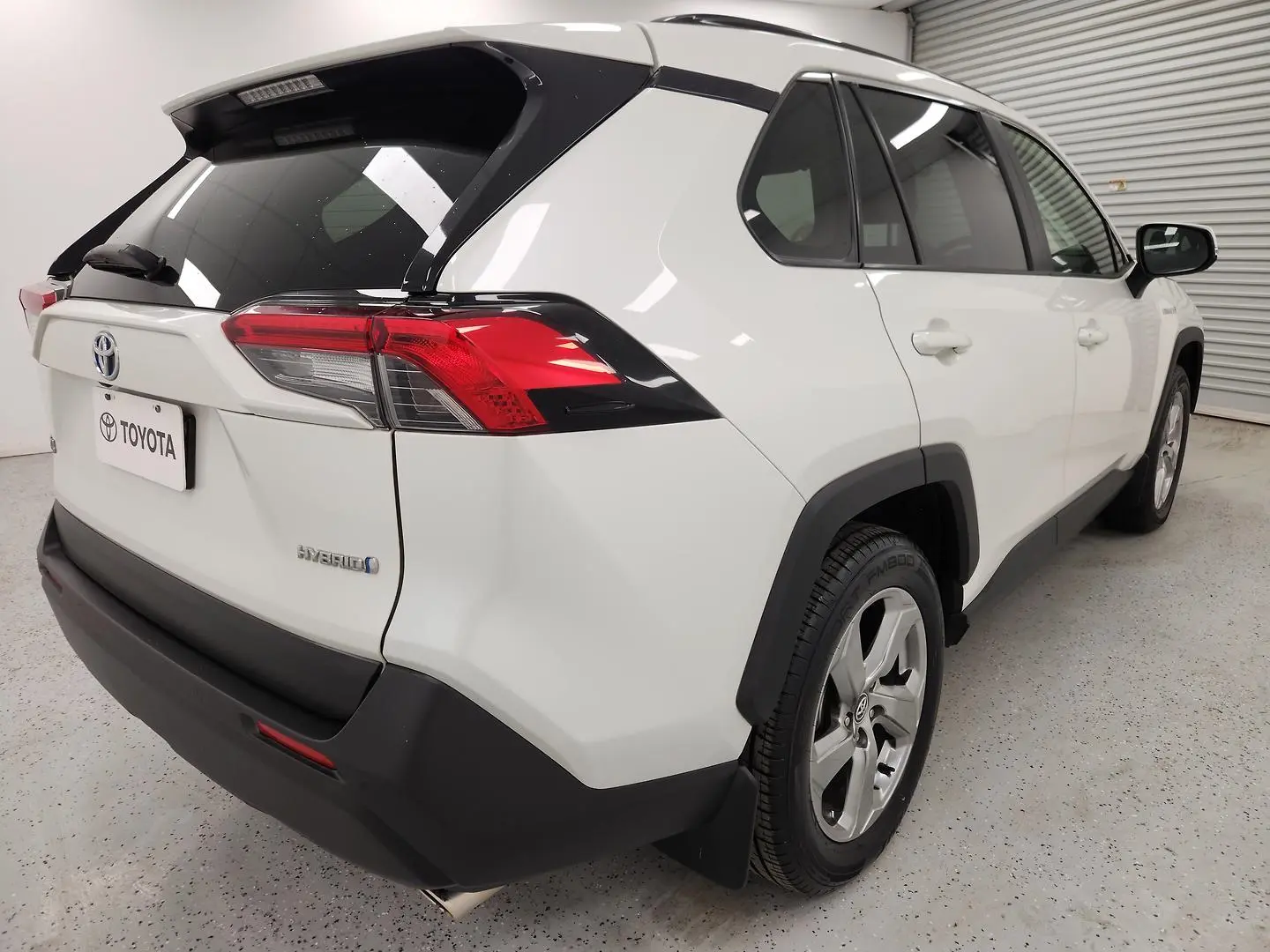 2019 Toyota RAV4 Gallery Image 3