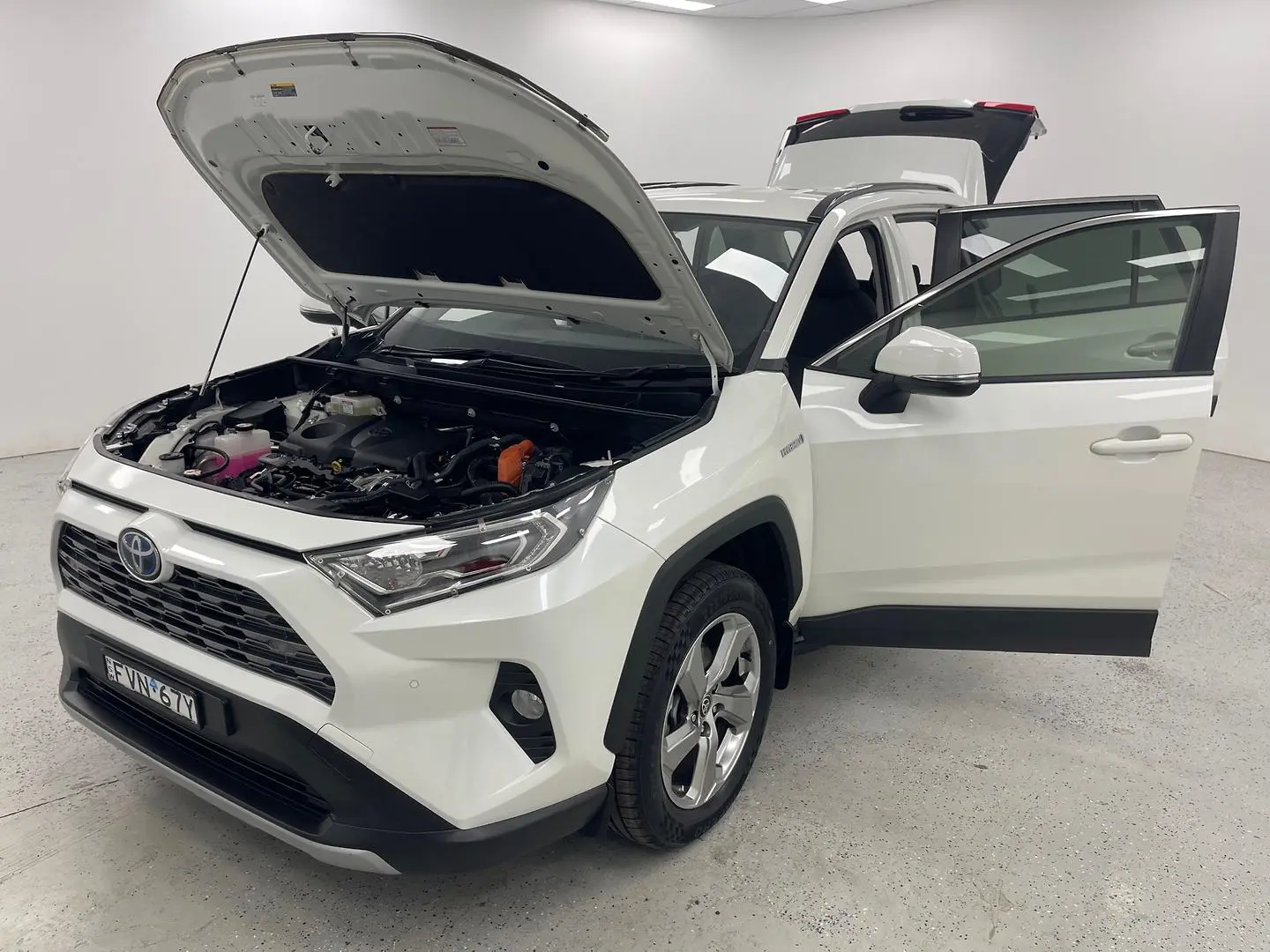 2021 Toyota RAV4 Gallery Image 14