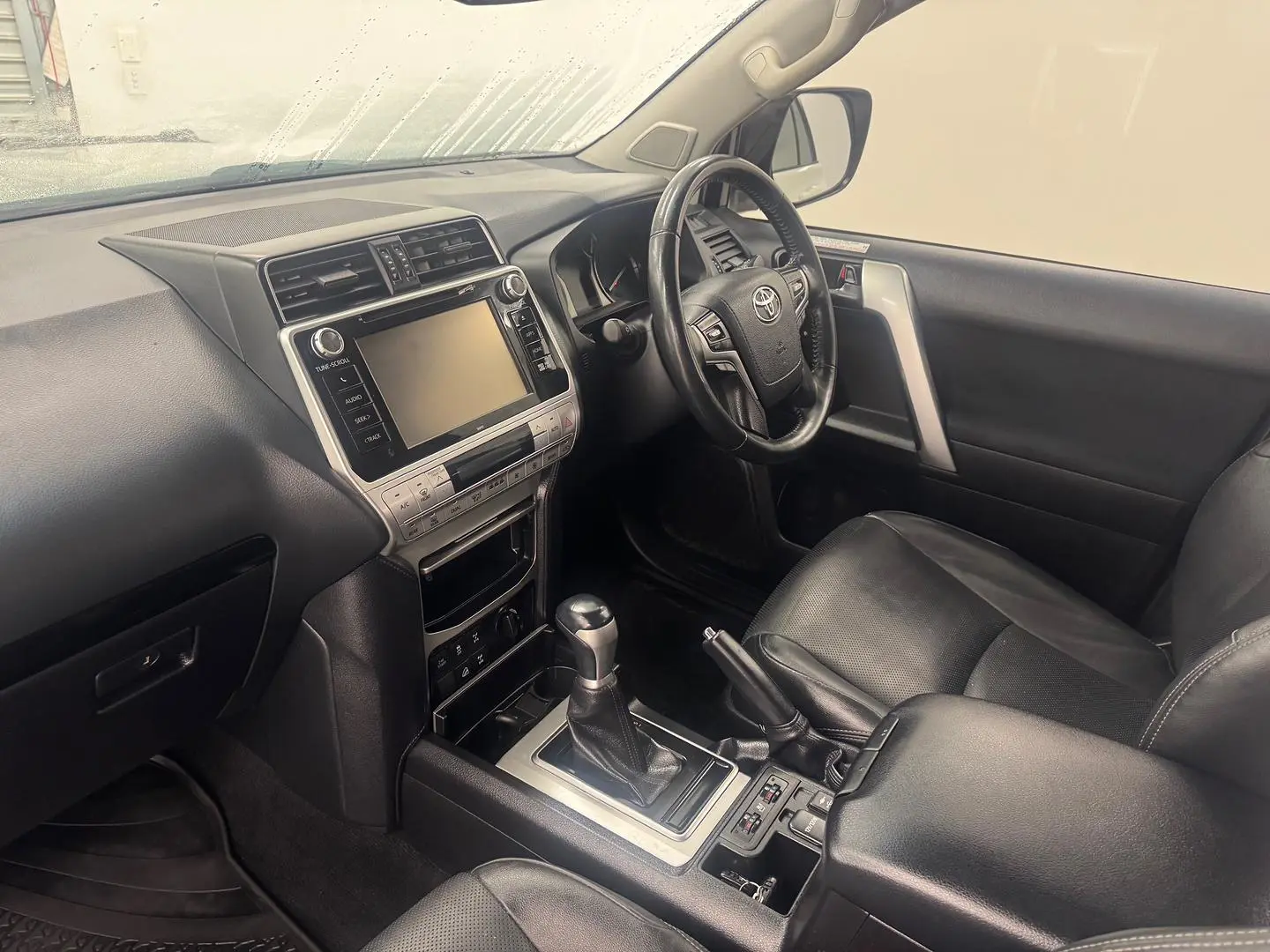 2019 Toyota Landcruiser Prado Gallery Image 30
