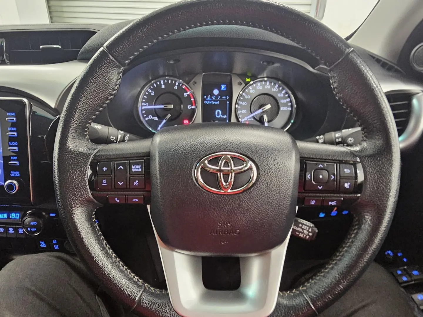 2023 Toyota Hilux Gallery Image 27