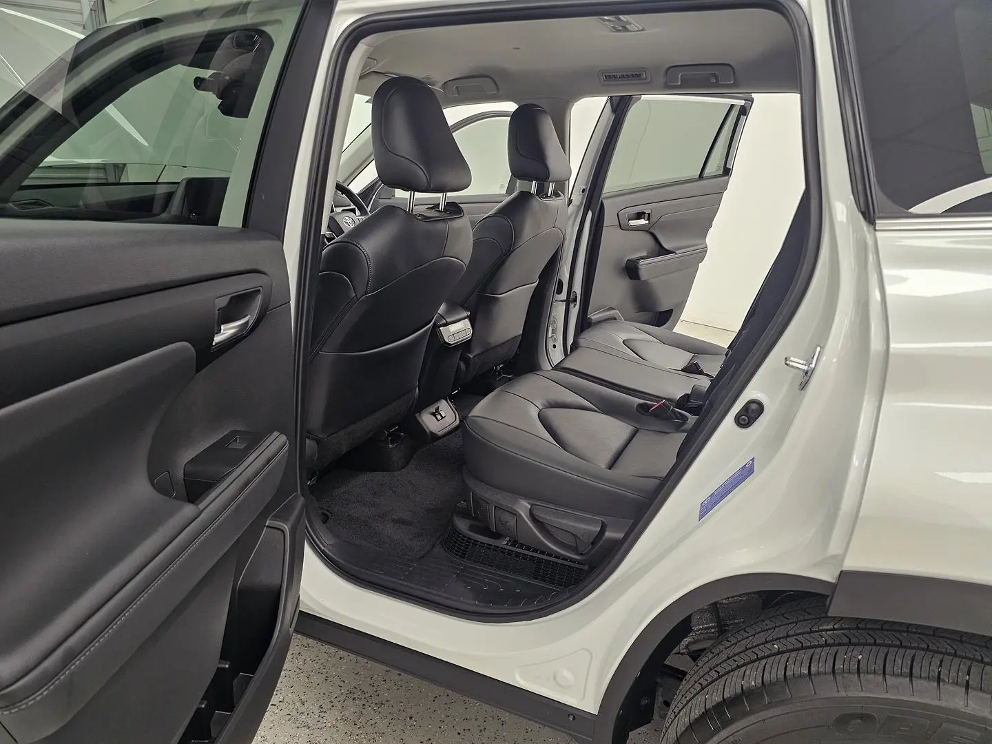 2025 Toyota Kluger Gallery Image 14