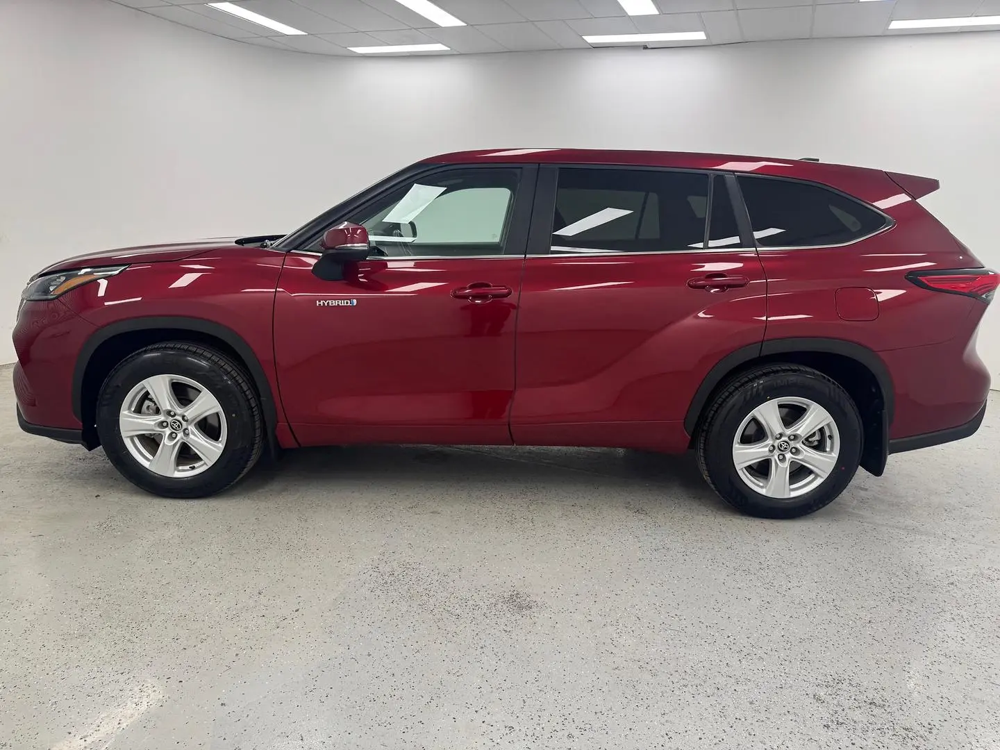 2023 Toyota Kluger Gallery Image 5