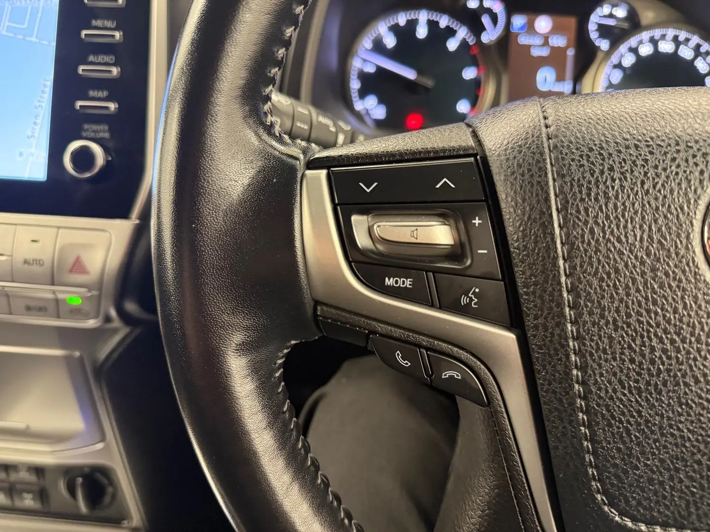 2021 Toyota Landcruiser Prado Gallery Image 28