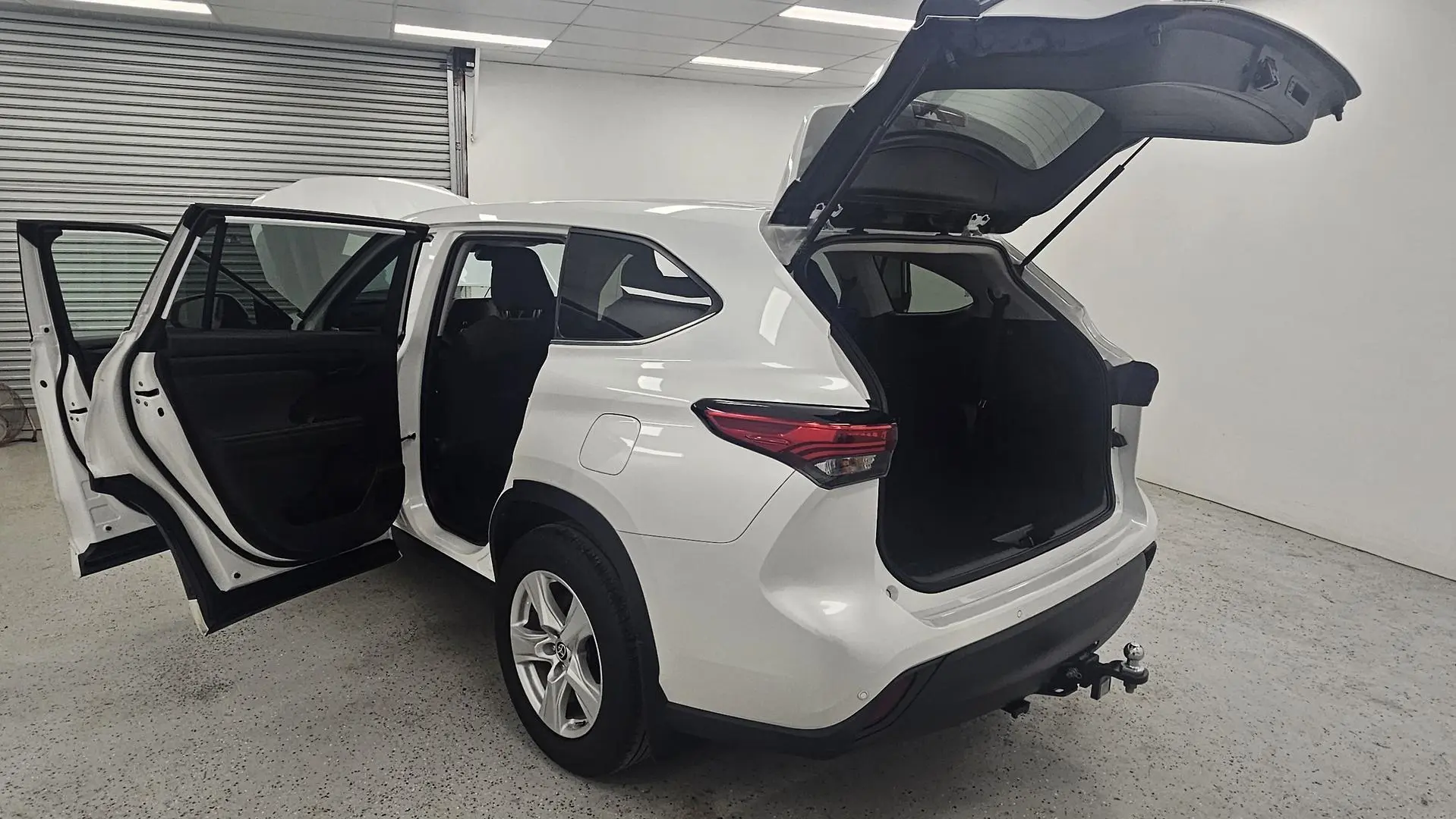 2022 Toyota Kluger Gallery Image 15