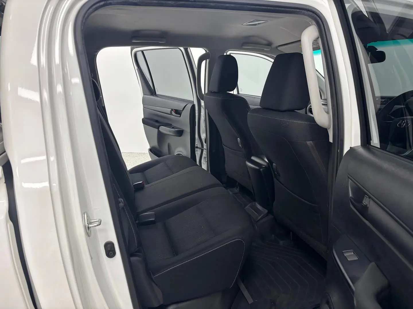 2023 Toyota Hilux Gallery Image 23