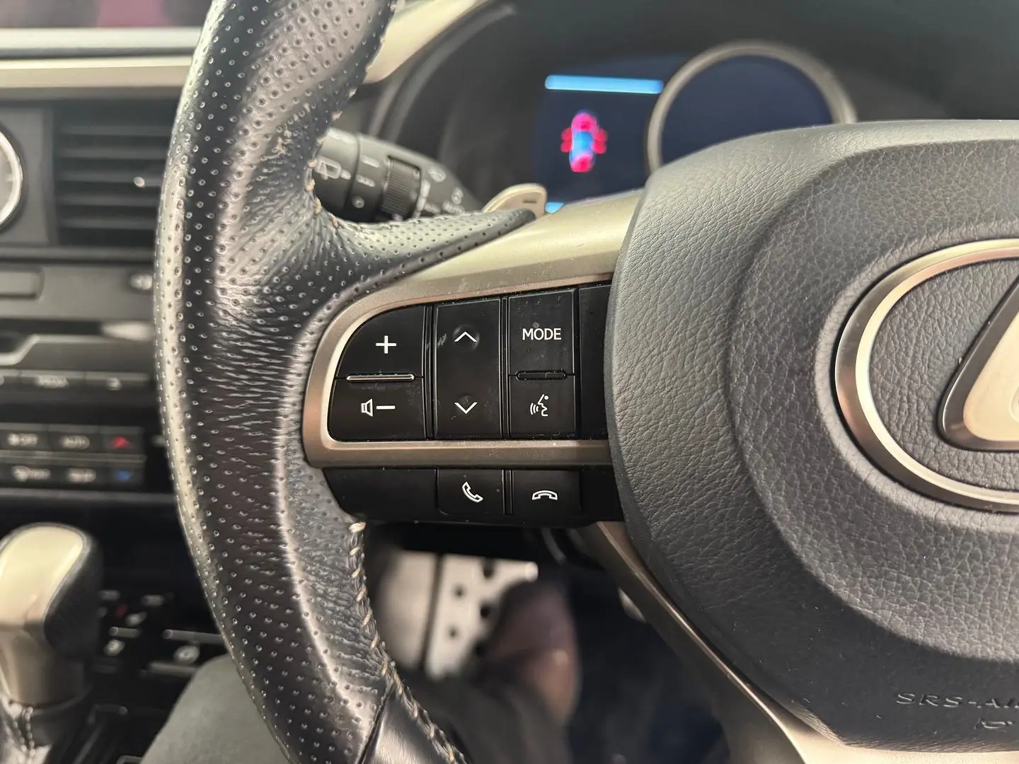 2016 Lexus RX Gallery Image 18