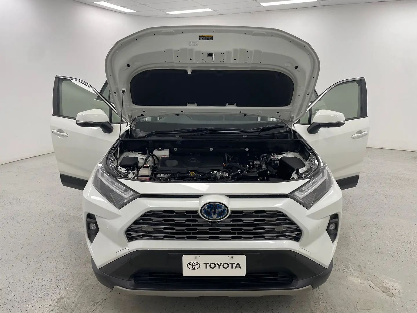 2022 Toyota RAV4 Gallery Image 15