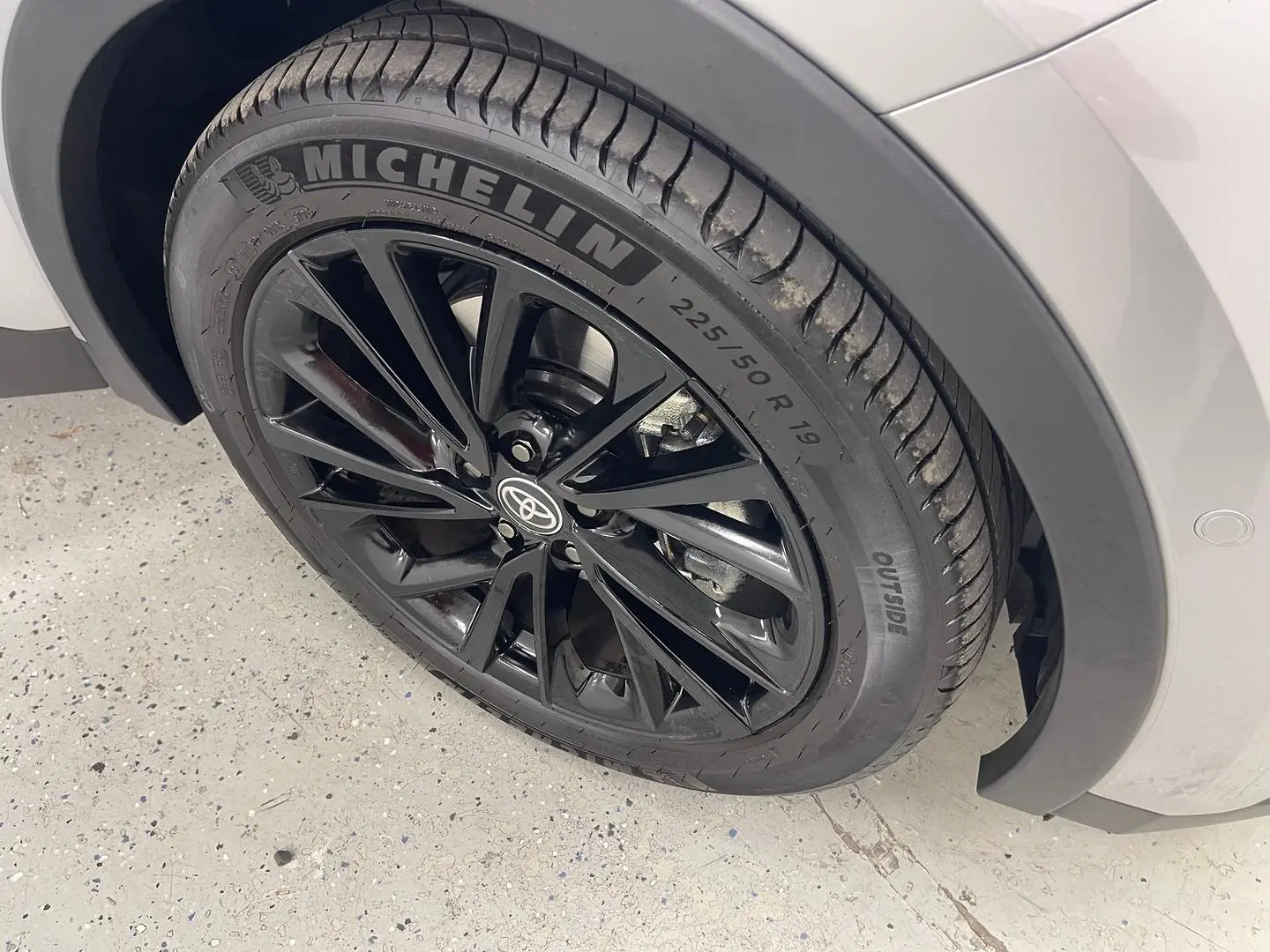 2025 Toyota C-HR Gallery Image 17