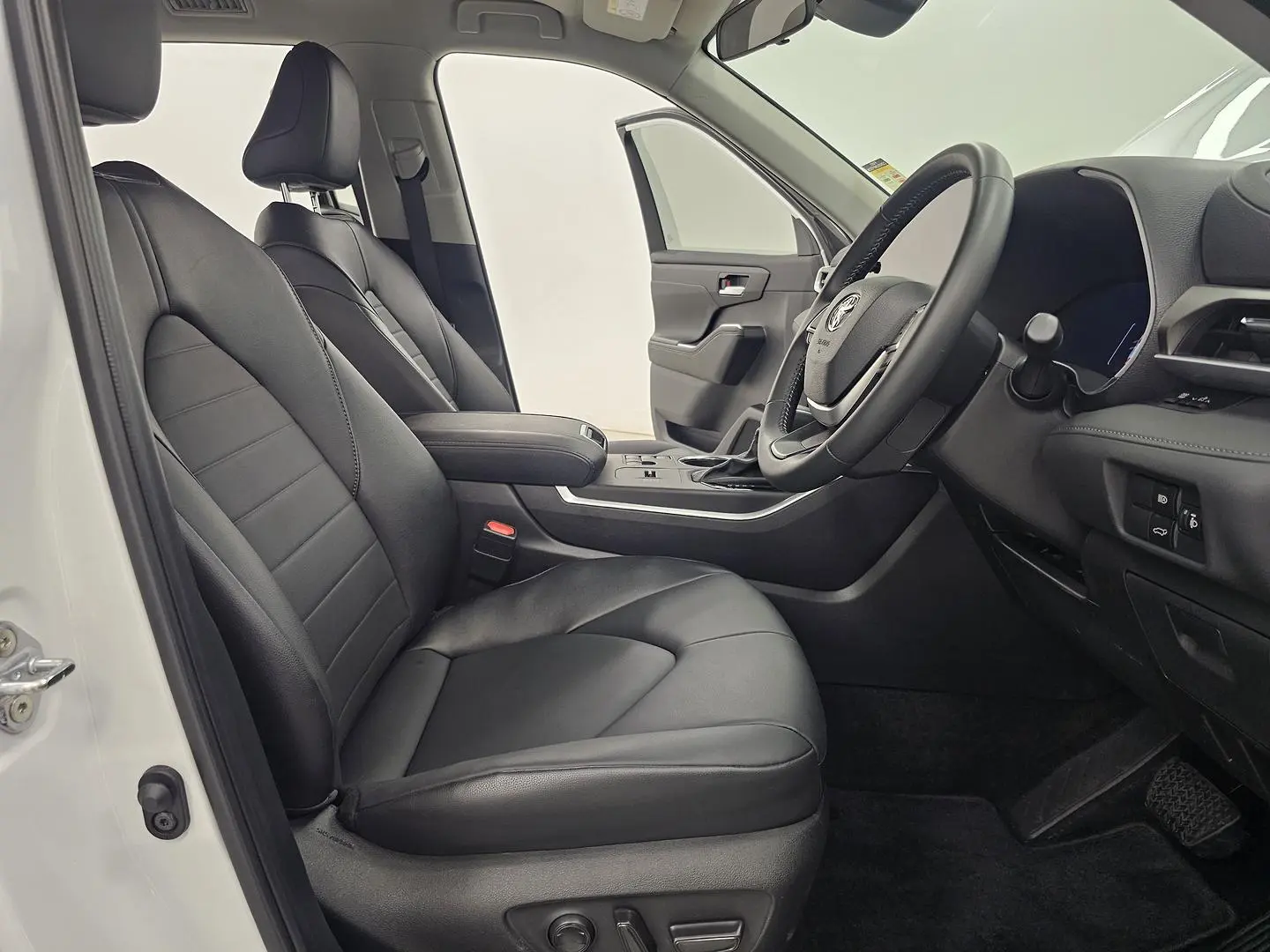 2025 Toyota Kluger Gallery Image 24