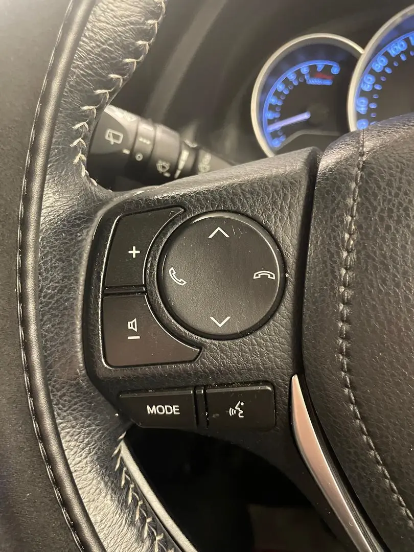 2017 Toyota Corolla Gallery Image 21