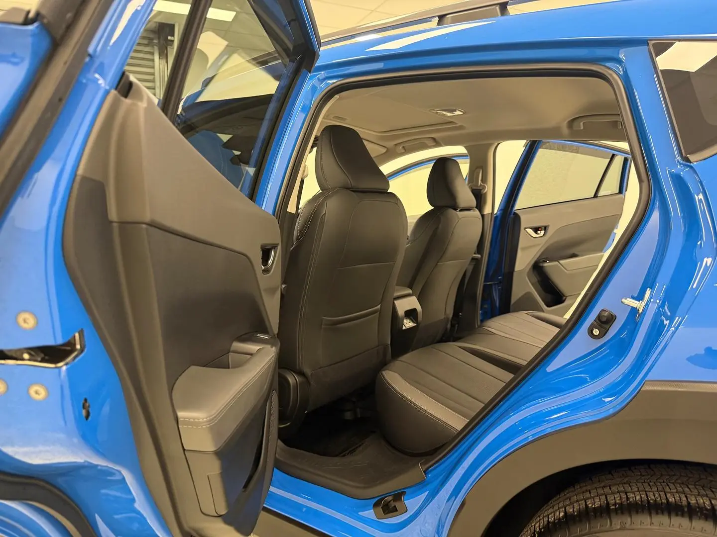 2025 Subaru Crosstrek Gallery Image 12