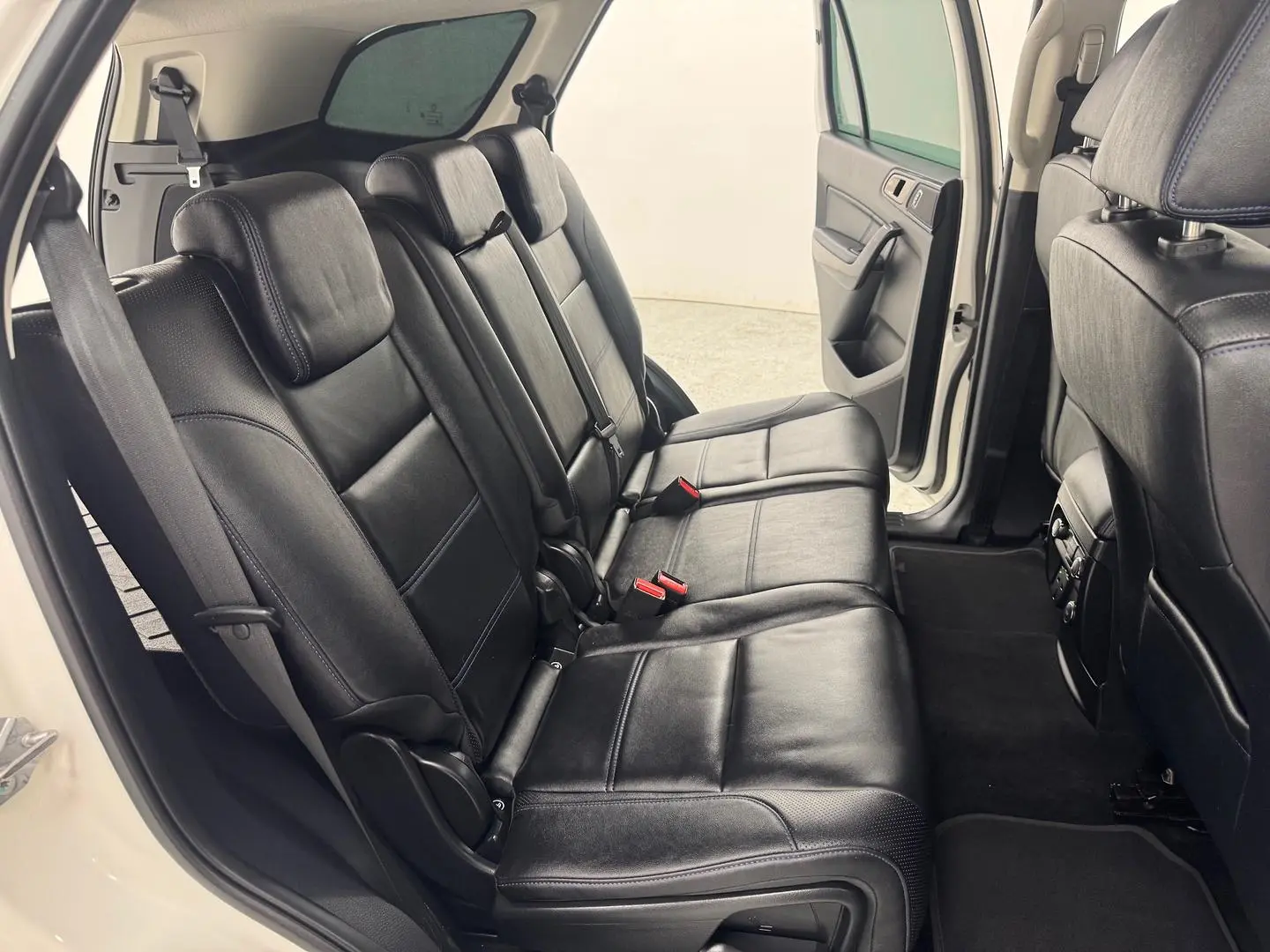 2020 Ford Everest Gallery Image 29