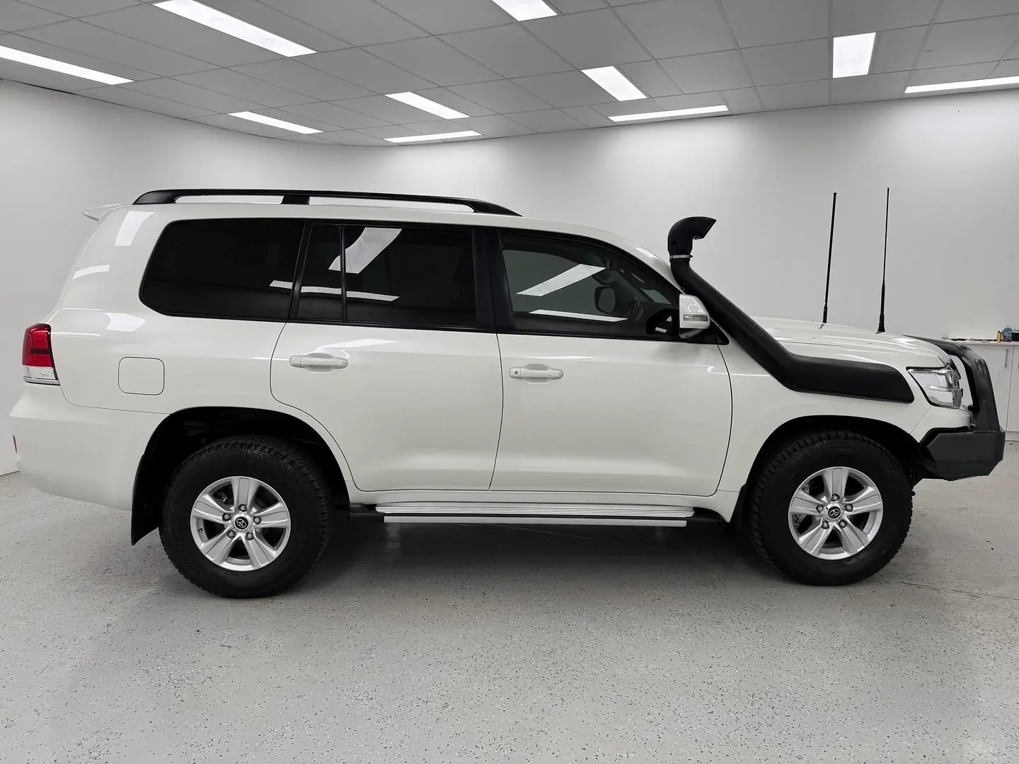 2021 Toyota Landcruiser Gallery Image 2