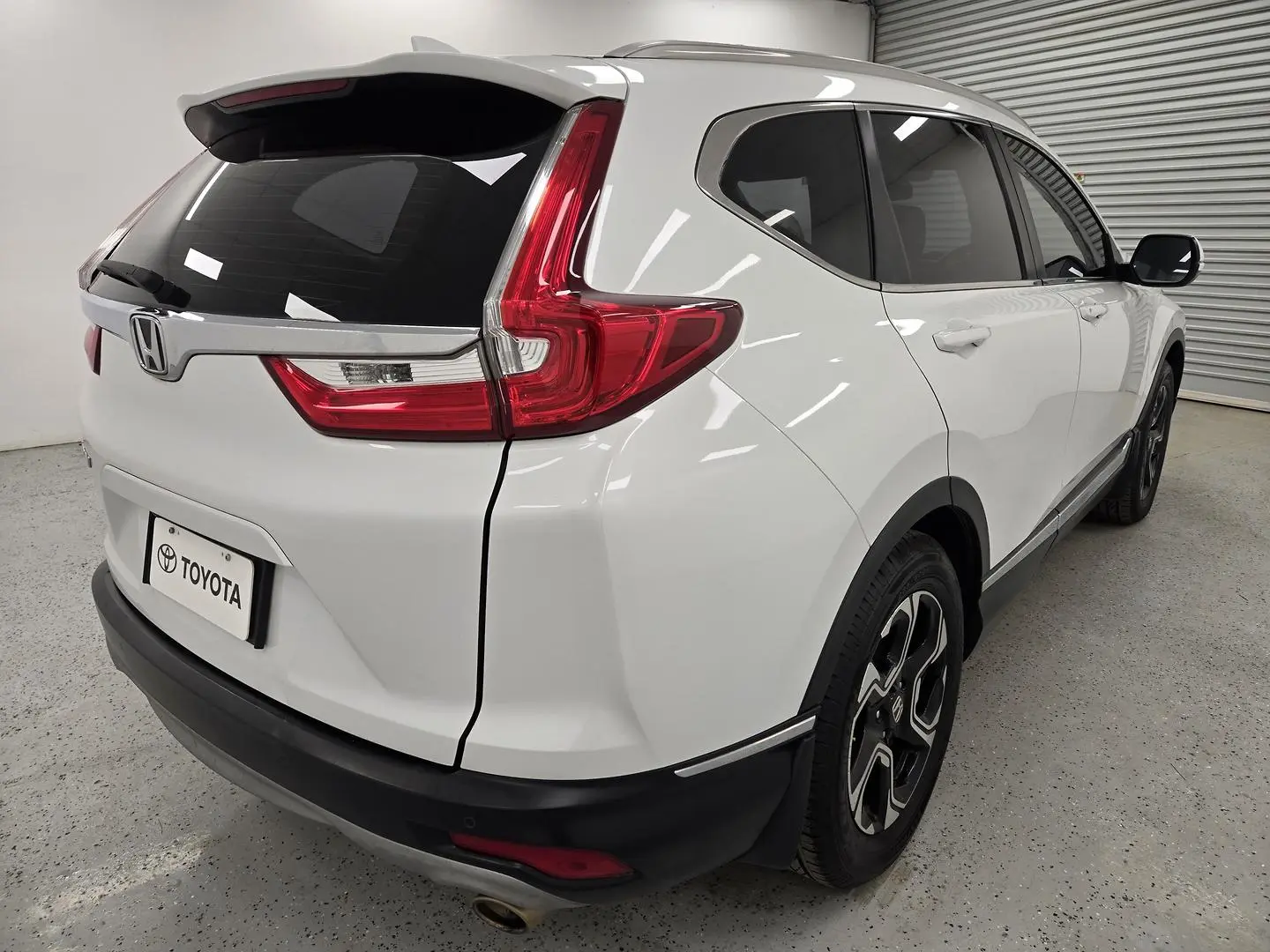 2019 Honda CR-V Gallery Image 3