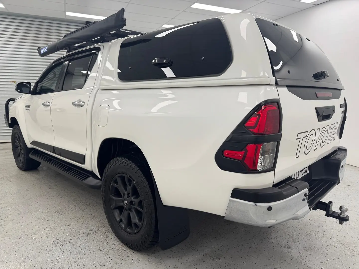 2018 Toyota Hilux Gallery Image 5
