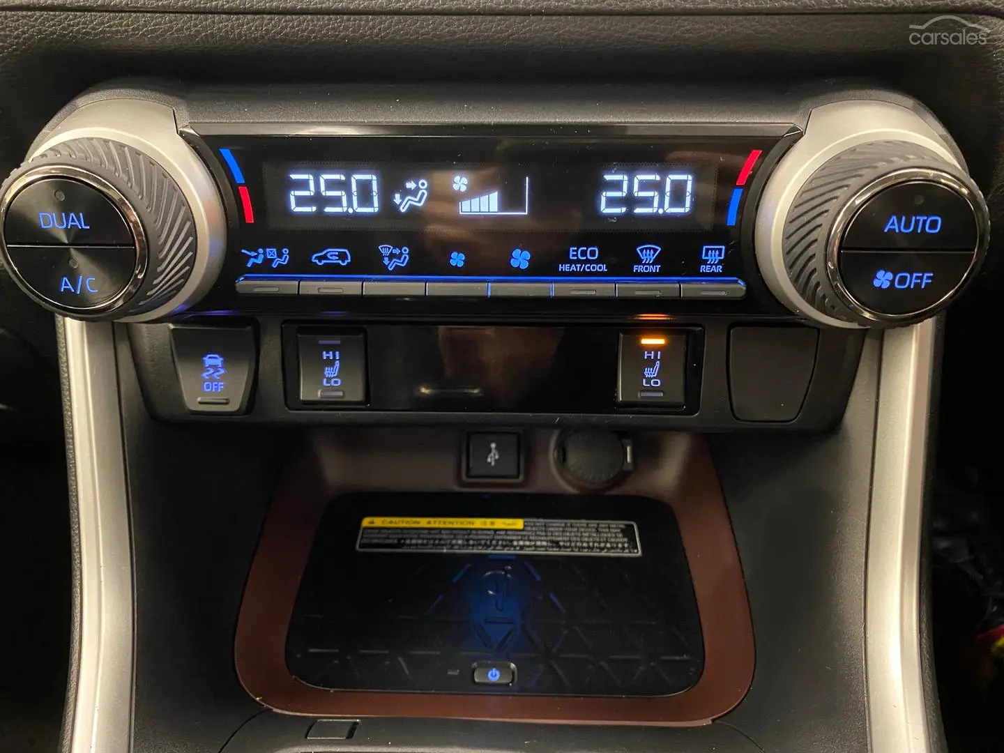 2019 Toyota RAV4 Image 29