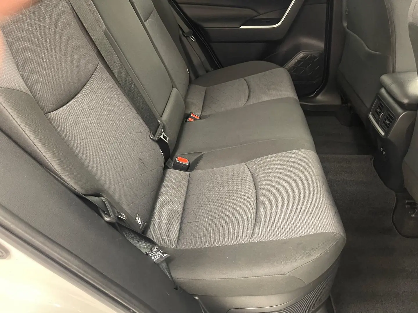 2022 Toyota RAV4 Gallery Image 19