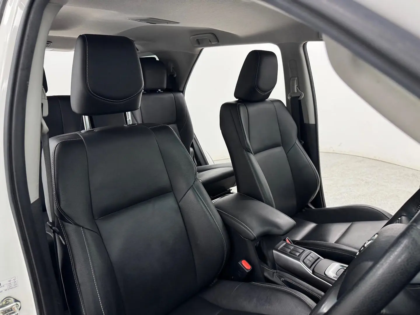 2021 Toyota Fortuner Gallery Image 25