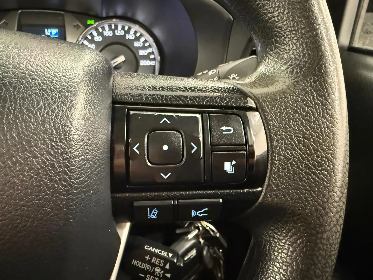 2022 Toyota Hilux Gallery Image 18