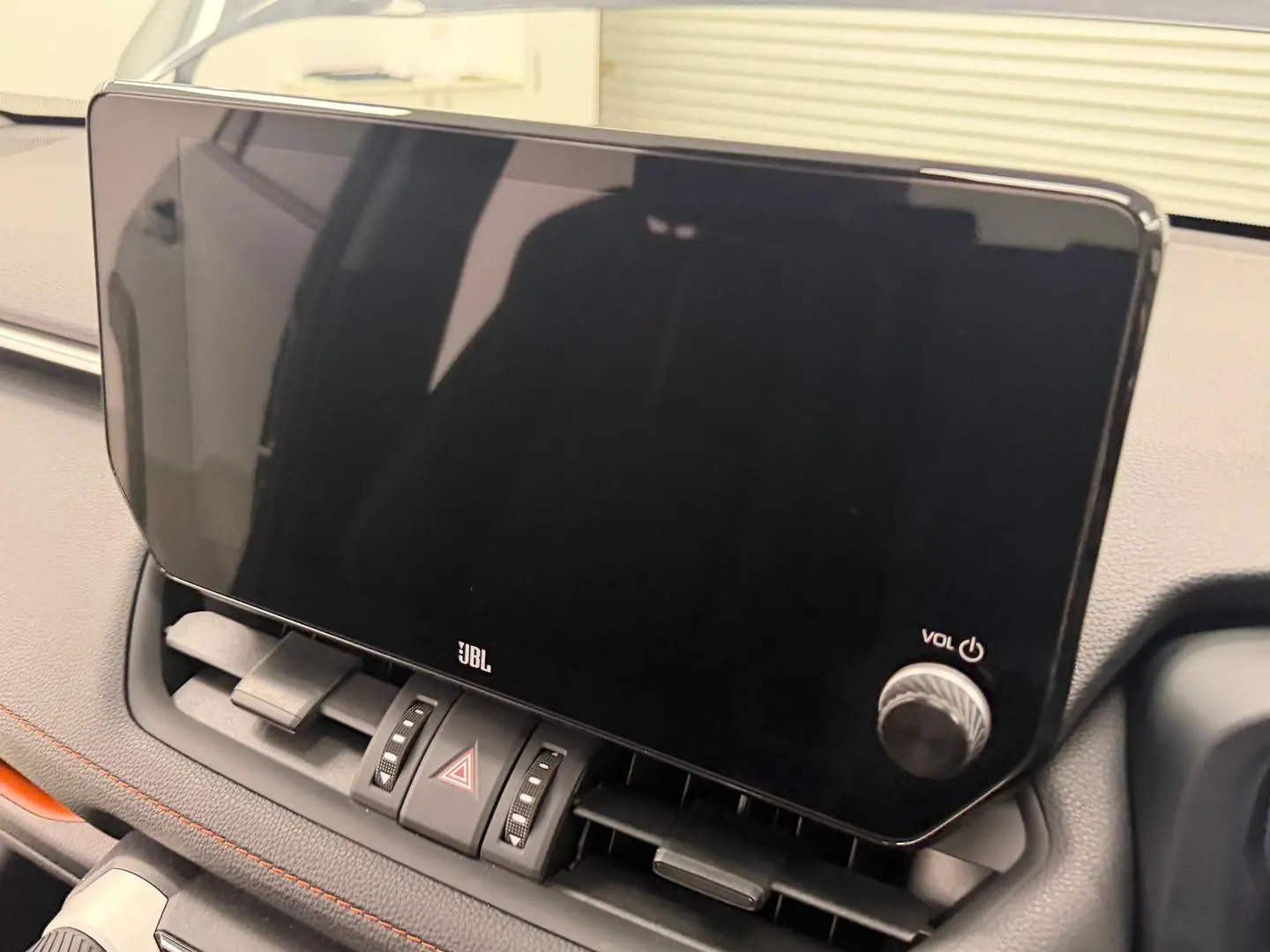 2024 Toyota RAV4 Gallery Image 18