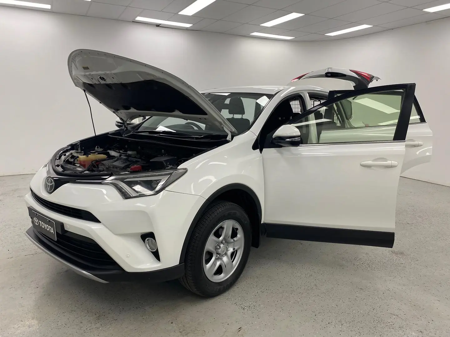 2018 Toyota Rav4 Gallery Image 15