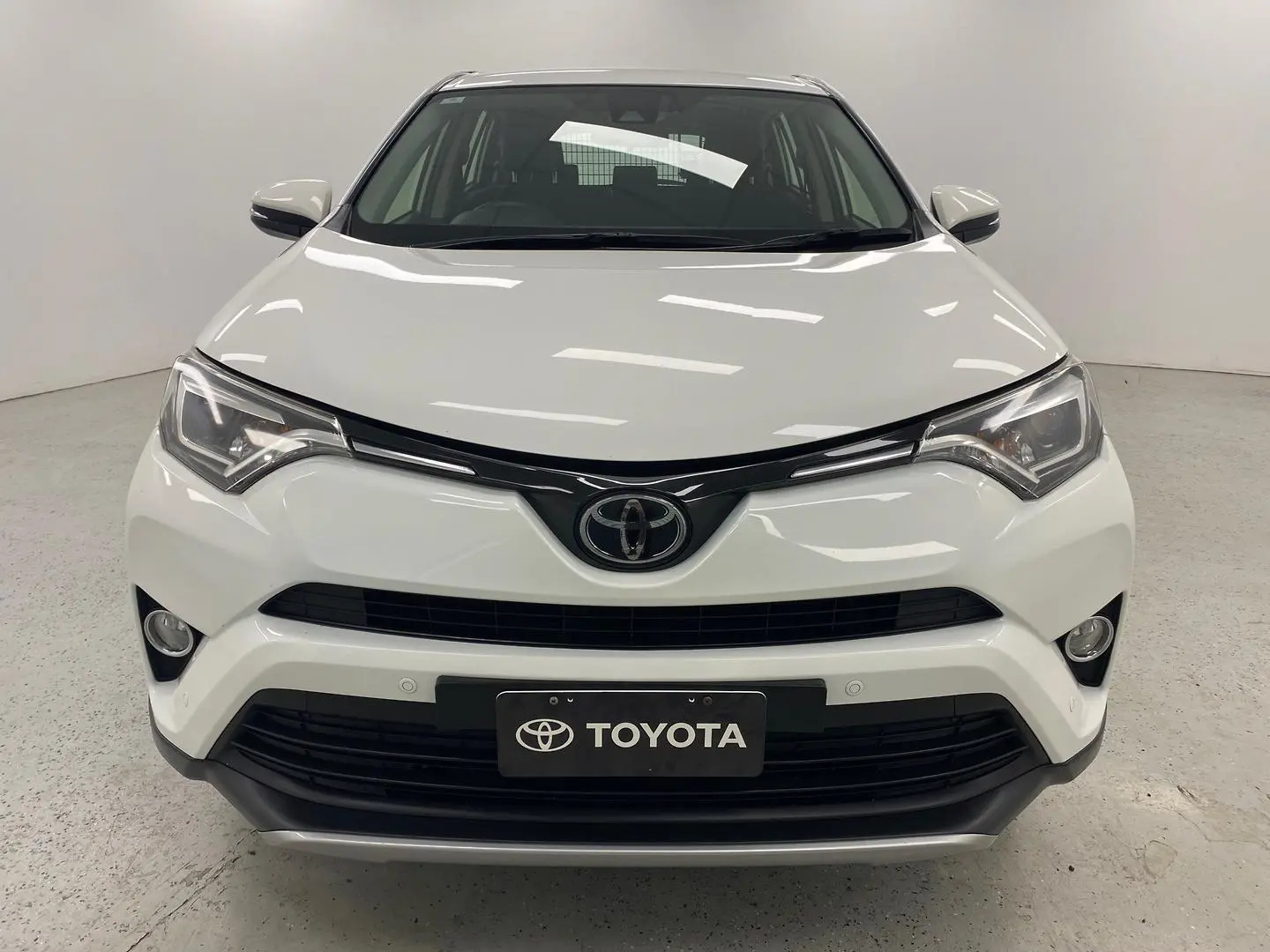 2018 Toyota Rav4 Gallery Image 34