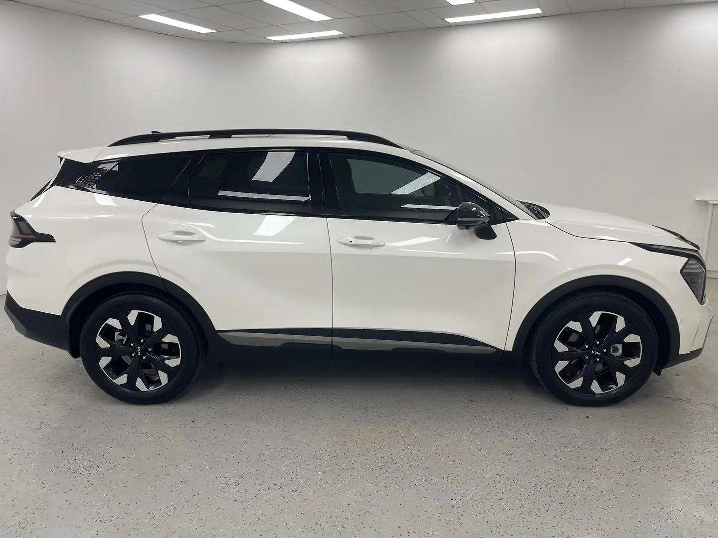 2022 Kia Sportage Gallery Image 2