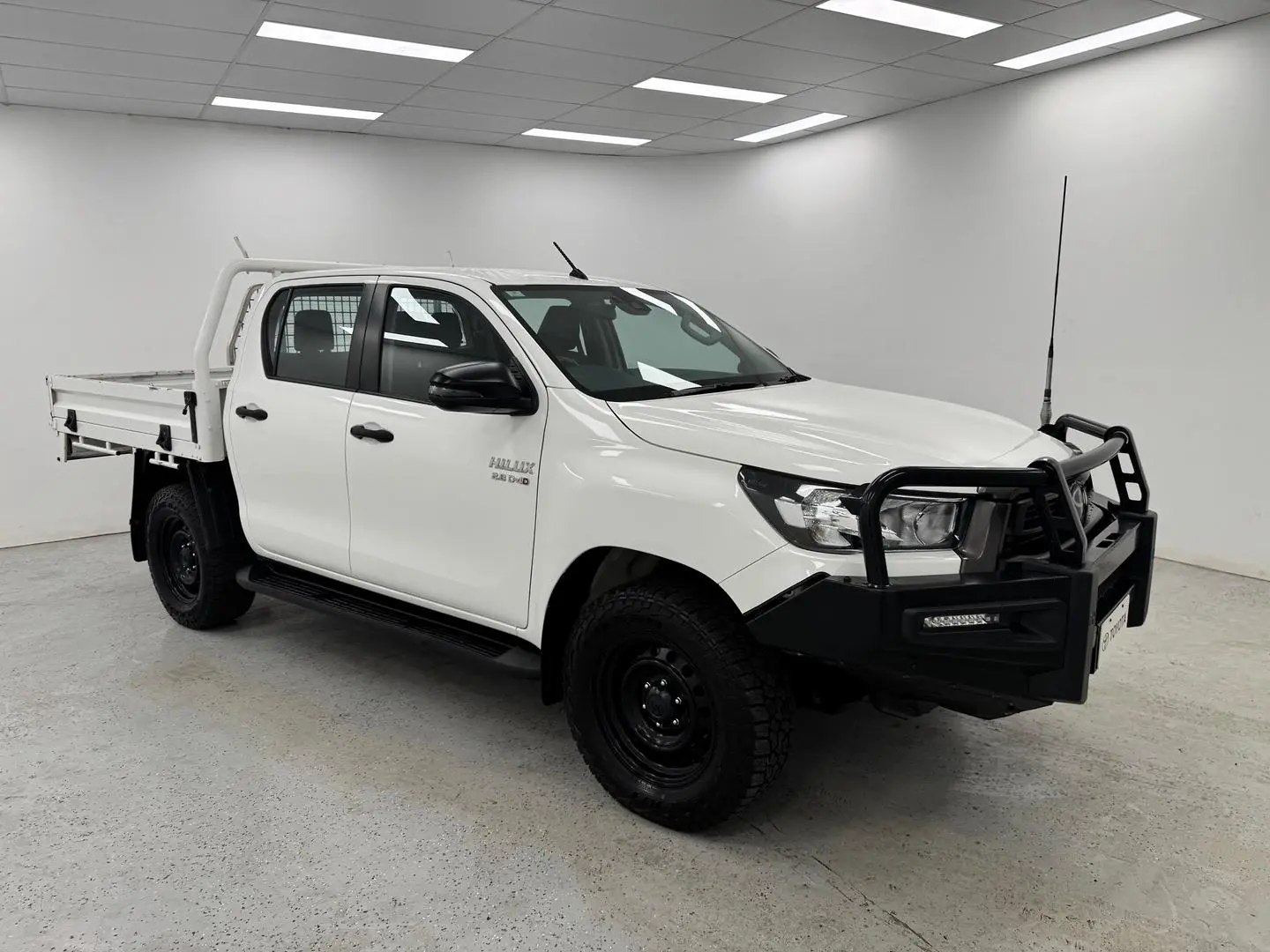 2021 Toyota Hilux Gallery Image 2