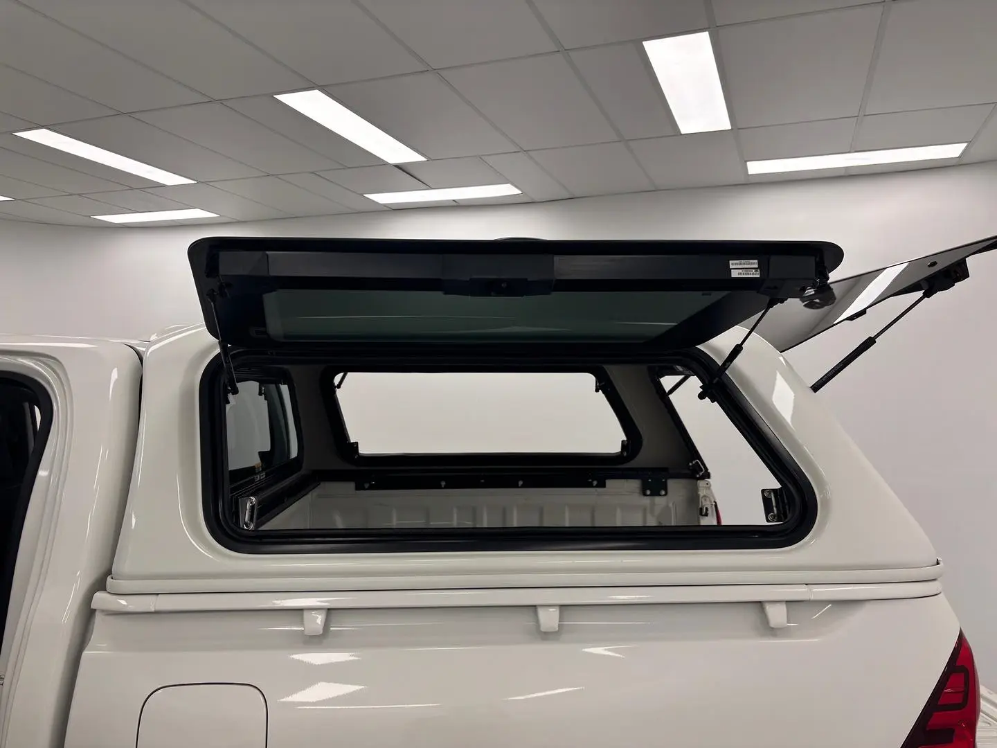 2023 Toyota Hilux Gallery Image 20