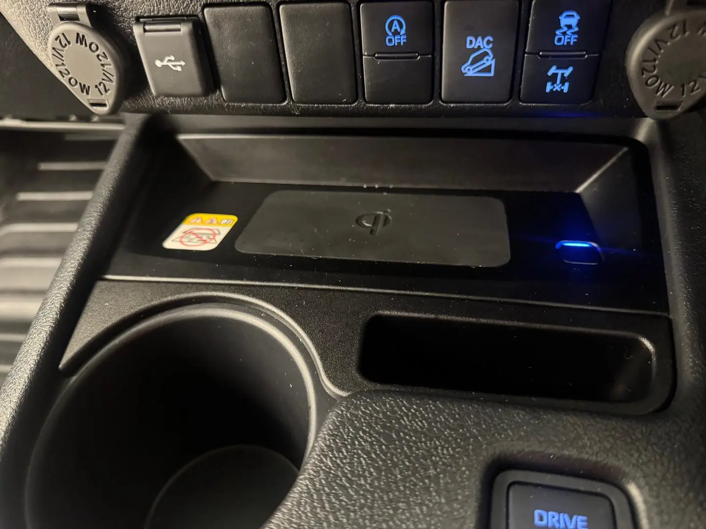 2025 Toyota Hilux Gallery Image 24