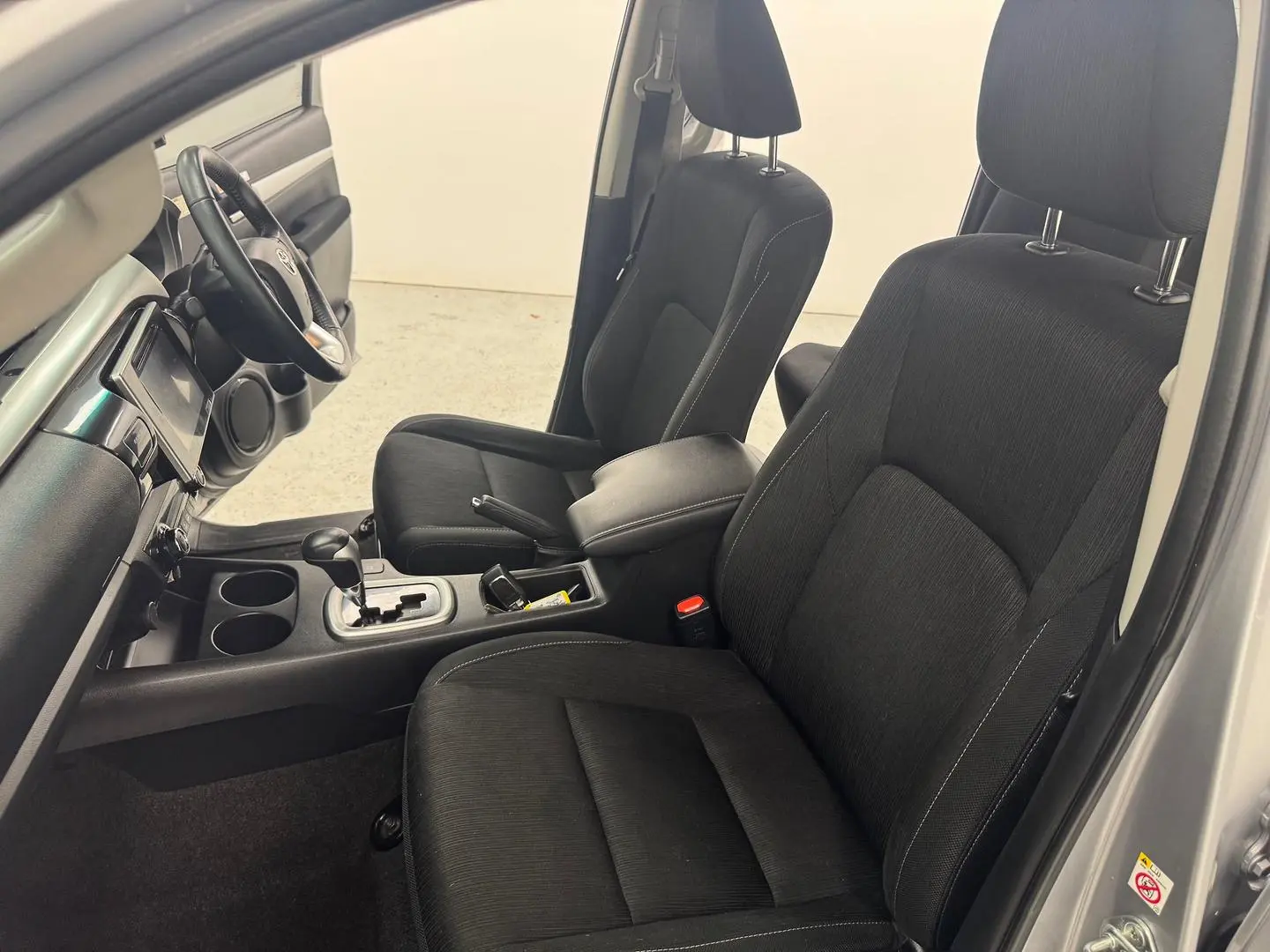 2018 Toyota Hilux Gallery Image 29