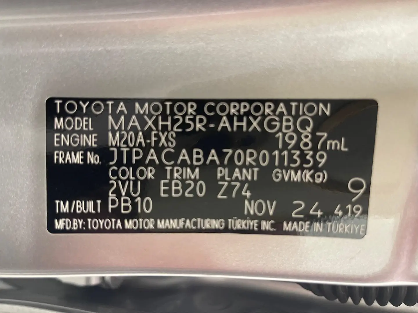 2025 Toyota C-HR Gallery Image 38