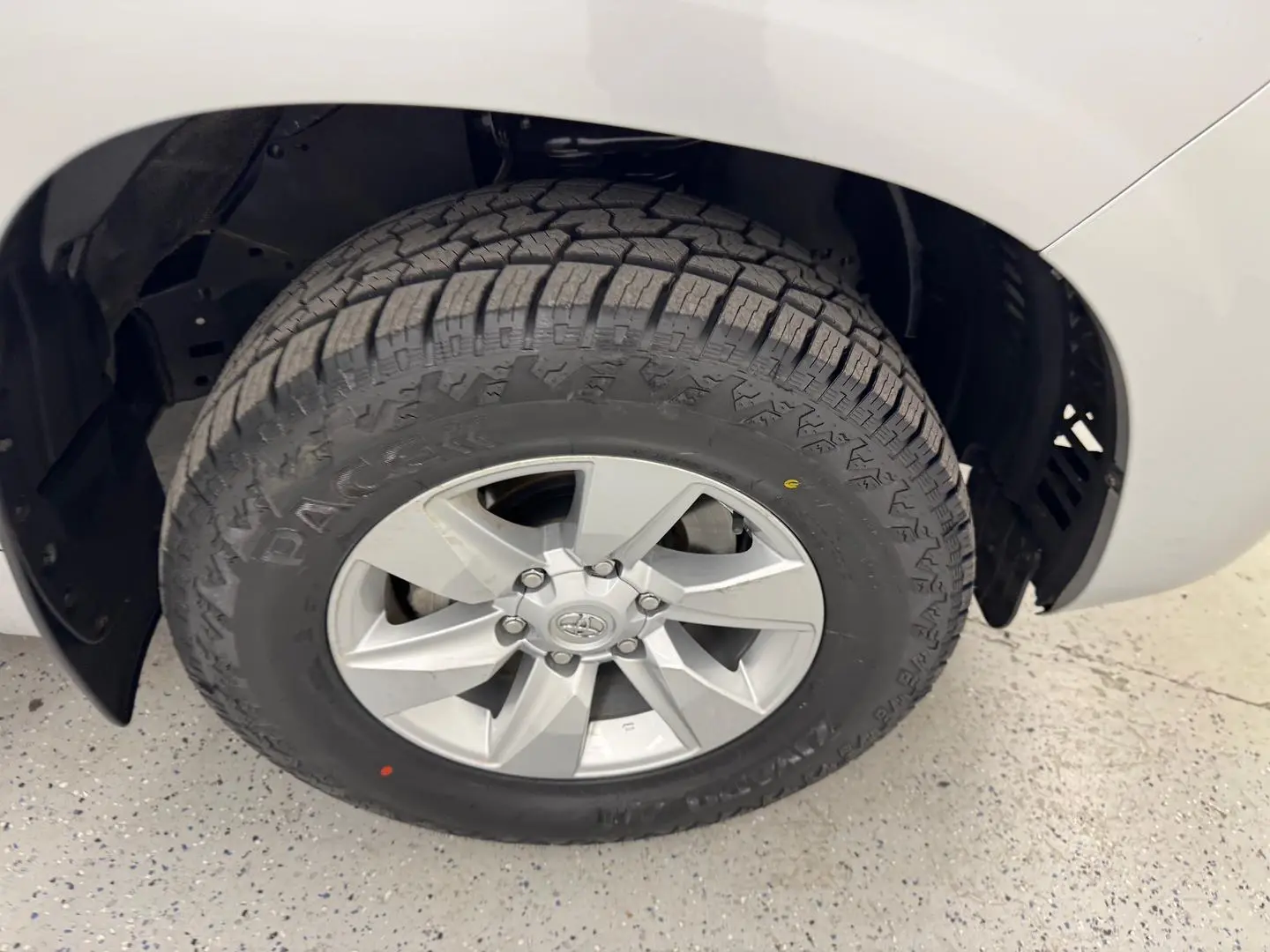 2021 Toyota Landcruiser Prado Gallery Image 14