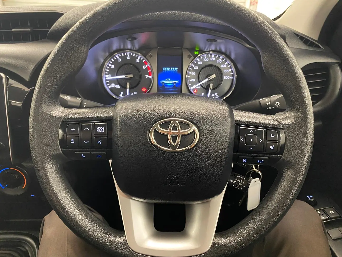 2020 Toyota Hilux Image 20